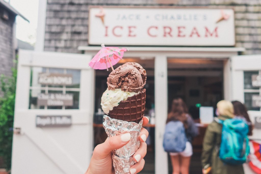 Explore the diverse dining scene of Nantucket, from cozy ice cream parlors to exquisite fine dining establishments.